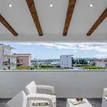 Villa Felicita With Heated Pool Trogir