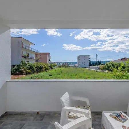 Felicita With Heated Pool * Trogir