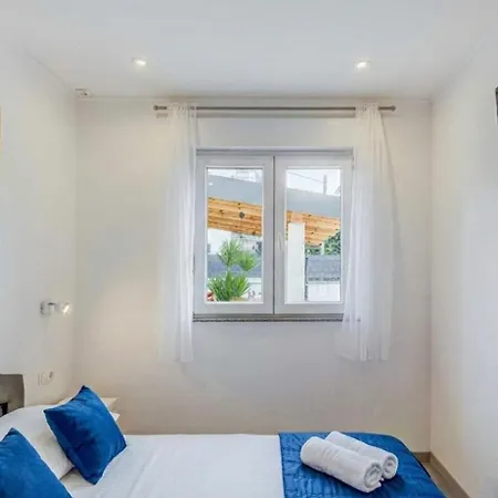 Villa Felicita With Heated Pool Trogir