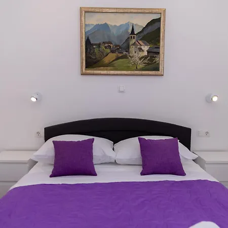 Felicita Τρογκίρ