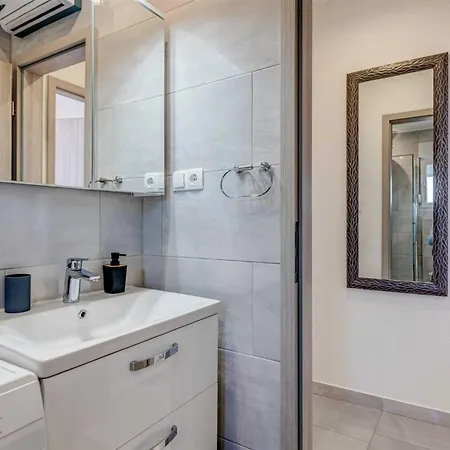 Felicita With Heated Pool *