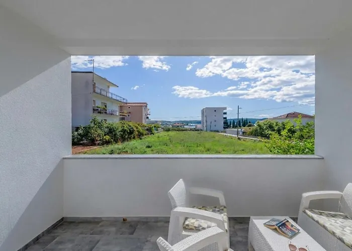 Felicita With Heated Pool * Trogir