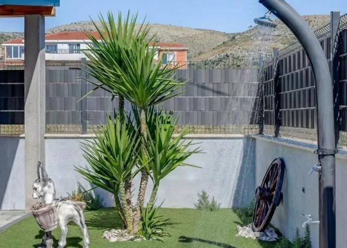 Вілла Felicita With Heated Pool Трогір